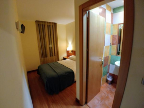 Hostal Prada Borges